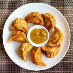 Chicken Momos (steamed)